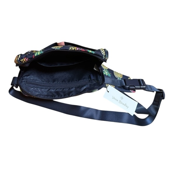 VERA BRADLEY Lighten Up Belt Bag Toucan Party Pineapples Navy Fanny Pack - NWT - Picture 2 of 10